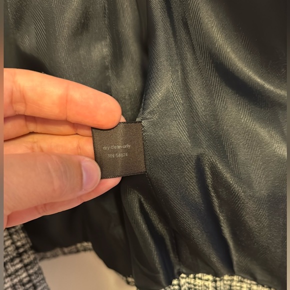 The Limited Black and White Tweed Cropped Blazer - Picture 11 of 12